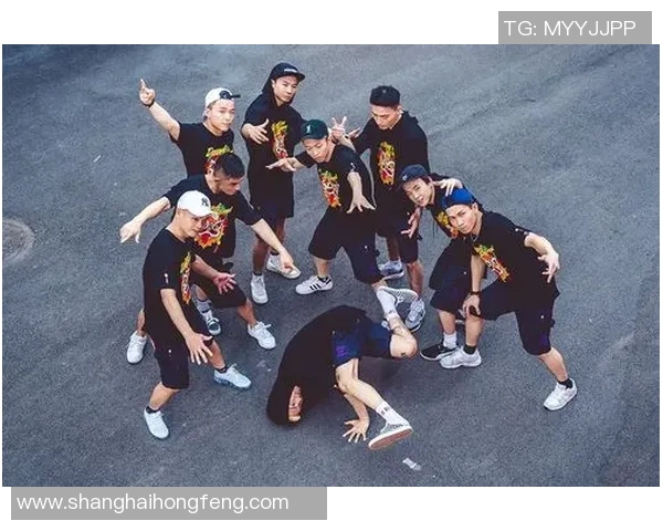 上海飞盘队在世界街舞大赛中的默契配合与精彩表现分析