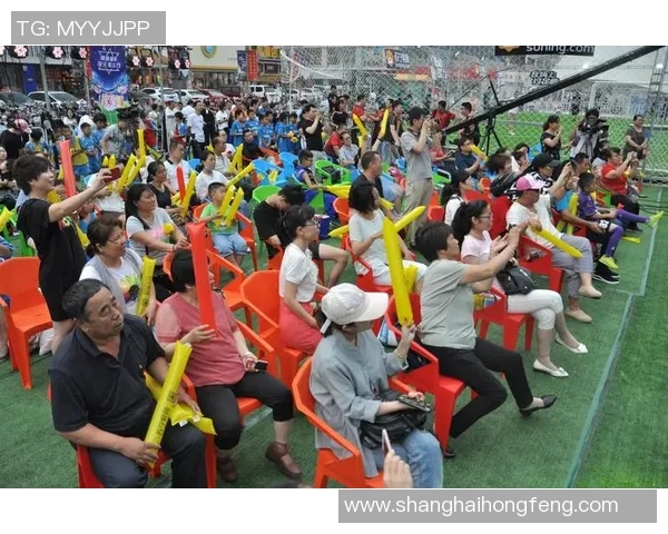 上海足球比赛盛况回顾球迷热情高涨激情四溢 上海足球比赛盛况回顾球迷热情高涨激情四溢