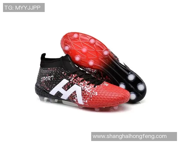 中帮足球鞋的优势与选择指南助你在赛场上尽显风采 中帮足球鞋的优势与选择指南助你在赛场上尽显风采