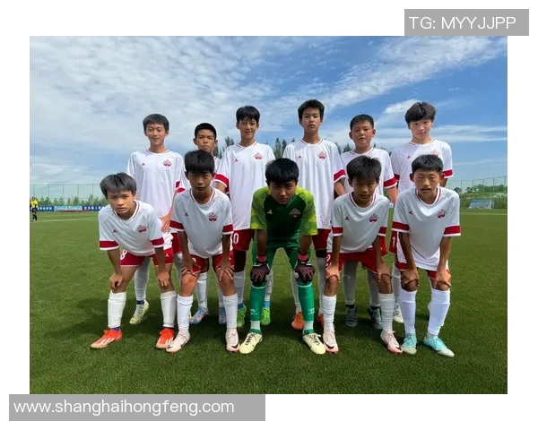 为男友送上一颗热爱的足球传递爱的温暖与激情 为男友送上一颗热爱的足球传递爱的温暖与激情